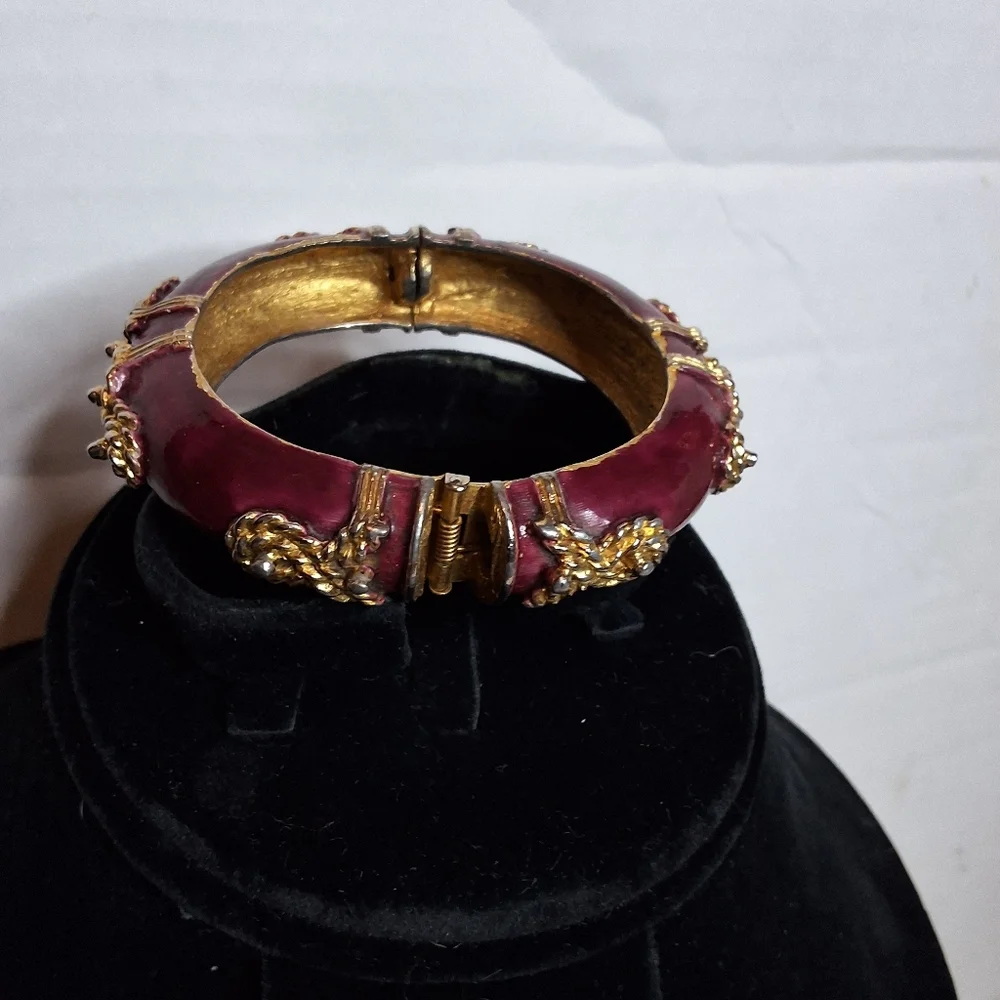 Kenneth Jay Lane KJL Purple Enamel Hinged Clamper Bangle Gold Rope Scroll Bracel - Picture 10 of 12